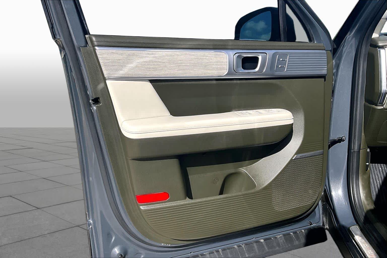 Used 2025 Ecotronic Gray Hyundai Calligraphy image 22