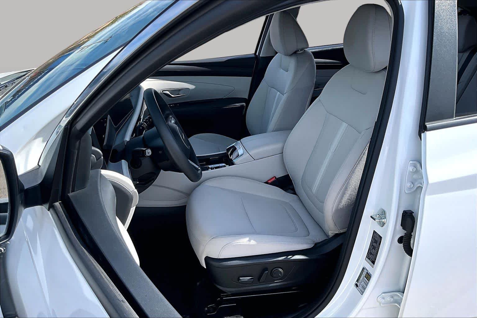 Used 2025 Serenity White Pearl Hyundai SEL image 8