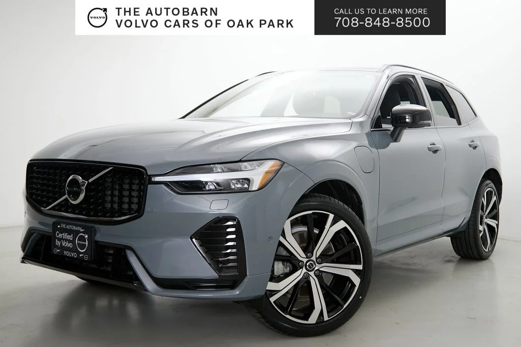 2024 Volvo XC60 T8 Ultimate Dark Theme AWD's photo