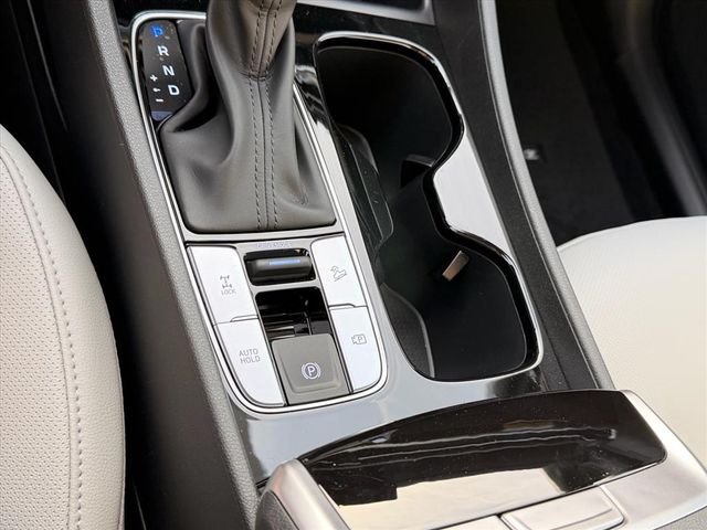 Used 2026 White Hyundai SEL image 26