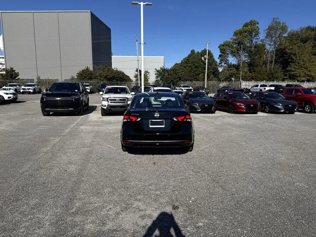 Used 2025 Black Nissan 1.6 SV image 6