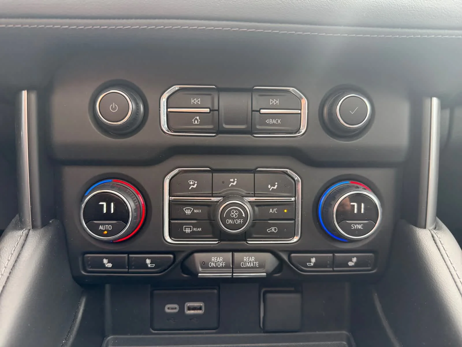 2024 Chevrolet Tahoe Z71 - Photo 17