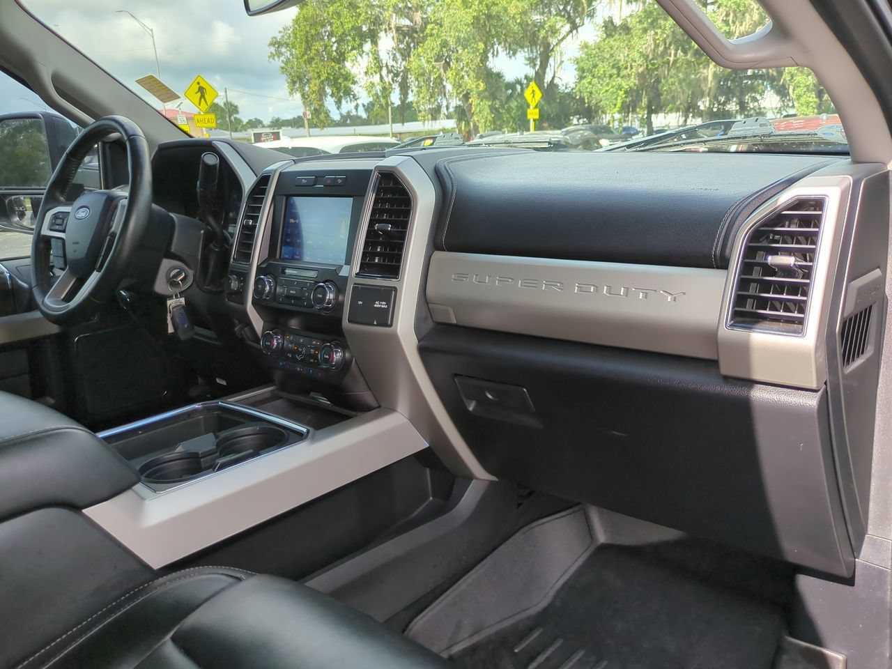 Used 2021  Ford  image 16