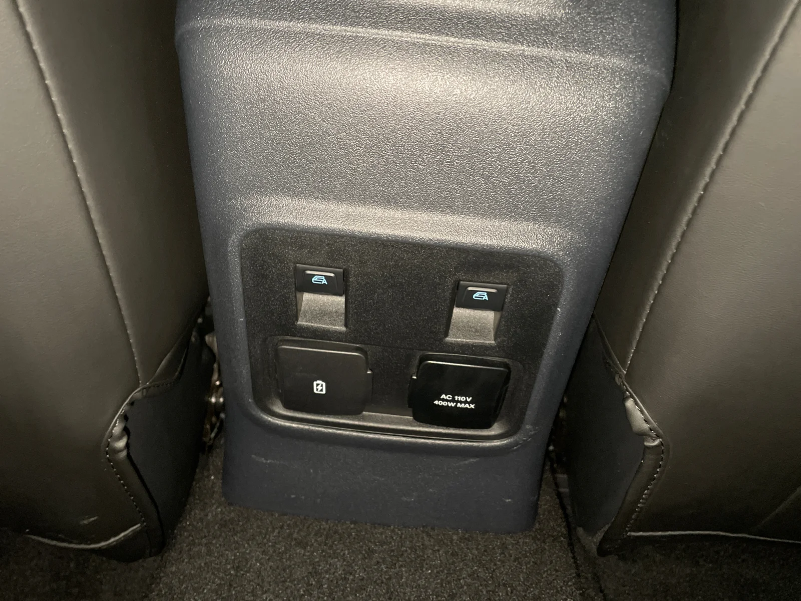 Used 2023 Shadow Black Ford Wildtrak image 29