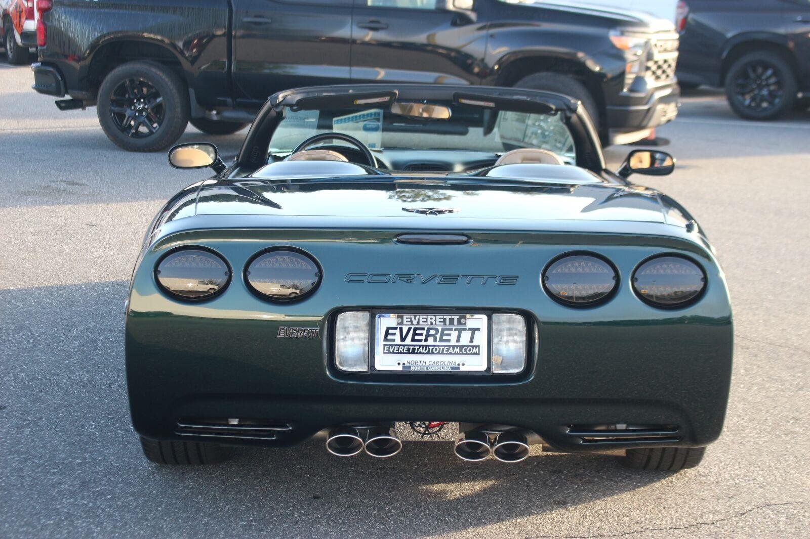 Used 2000 Bowling Green Metallic Chevrolet 2dr Convertible image 6