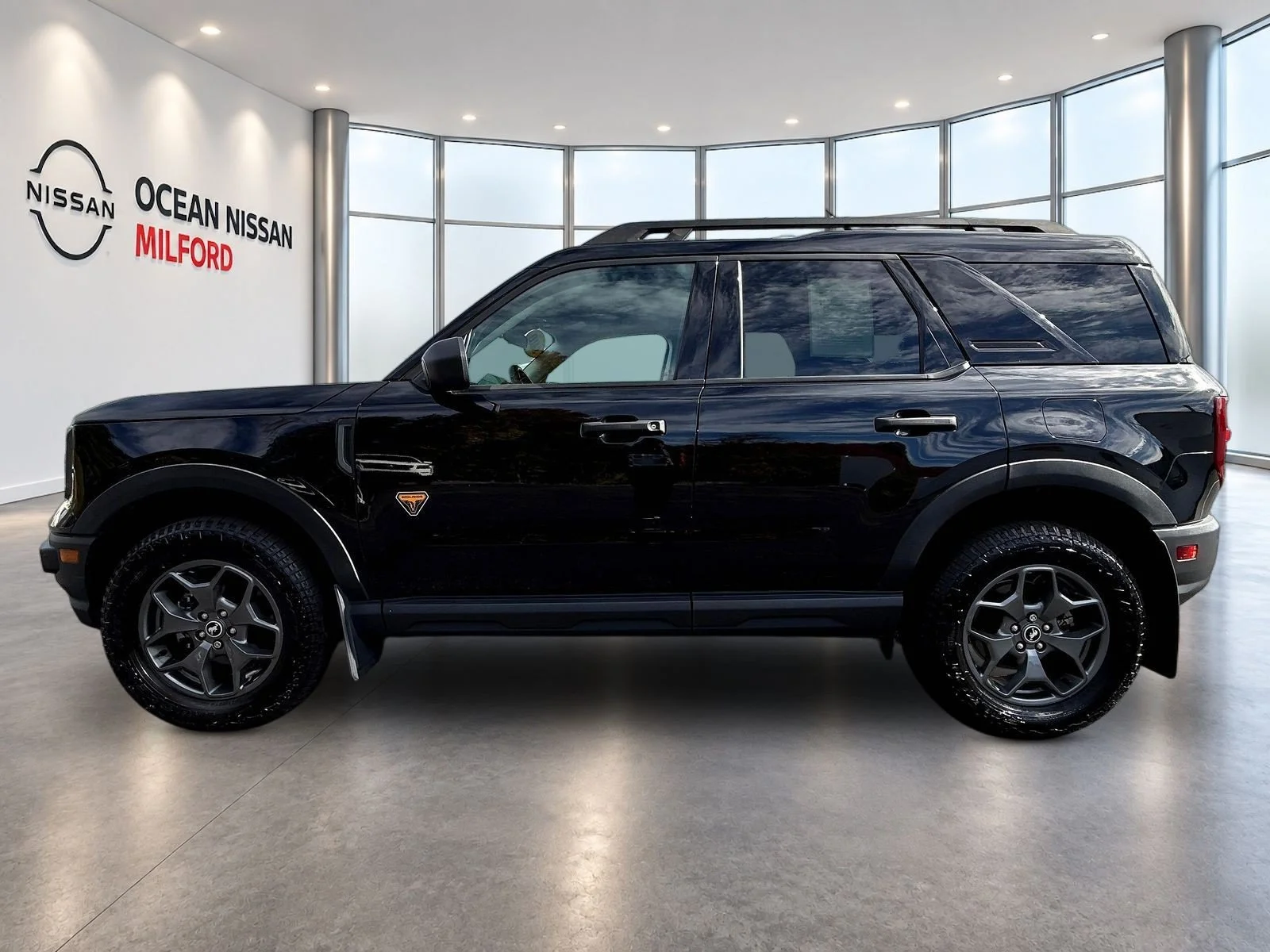 Used 2022 Shadow Black Ford Badlands image 9