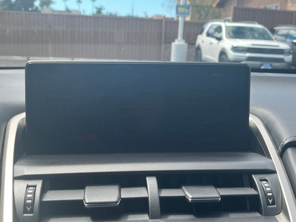 Used 2019 Black Lexus 300h image 36