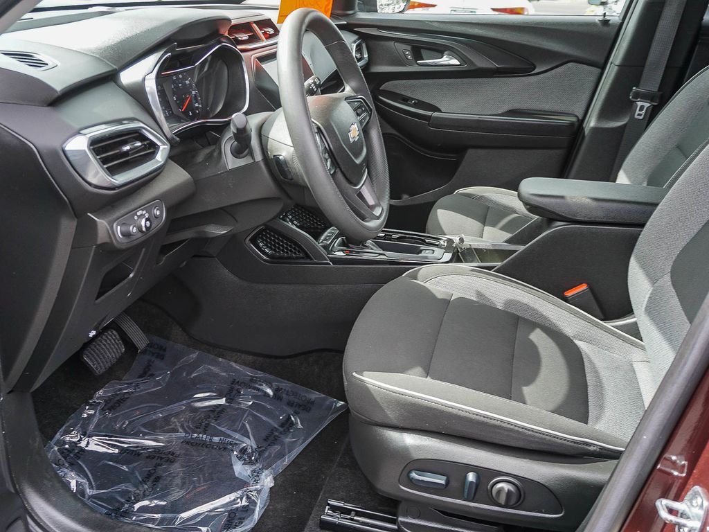 Used 2023 Red Chevrolet LT image 17