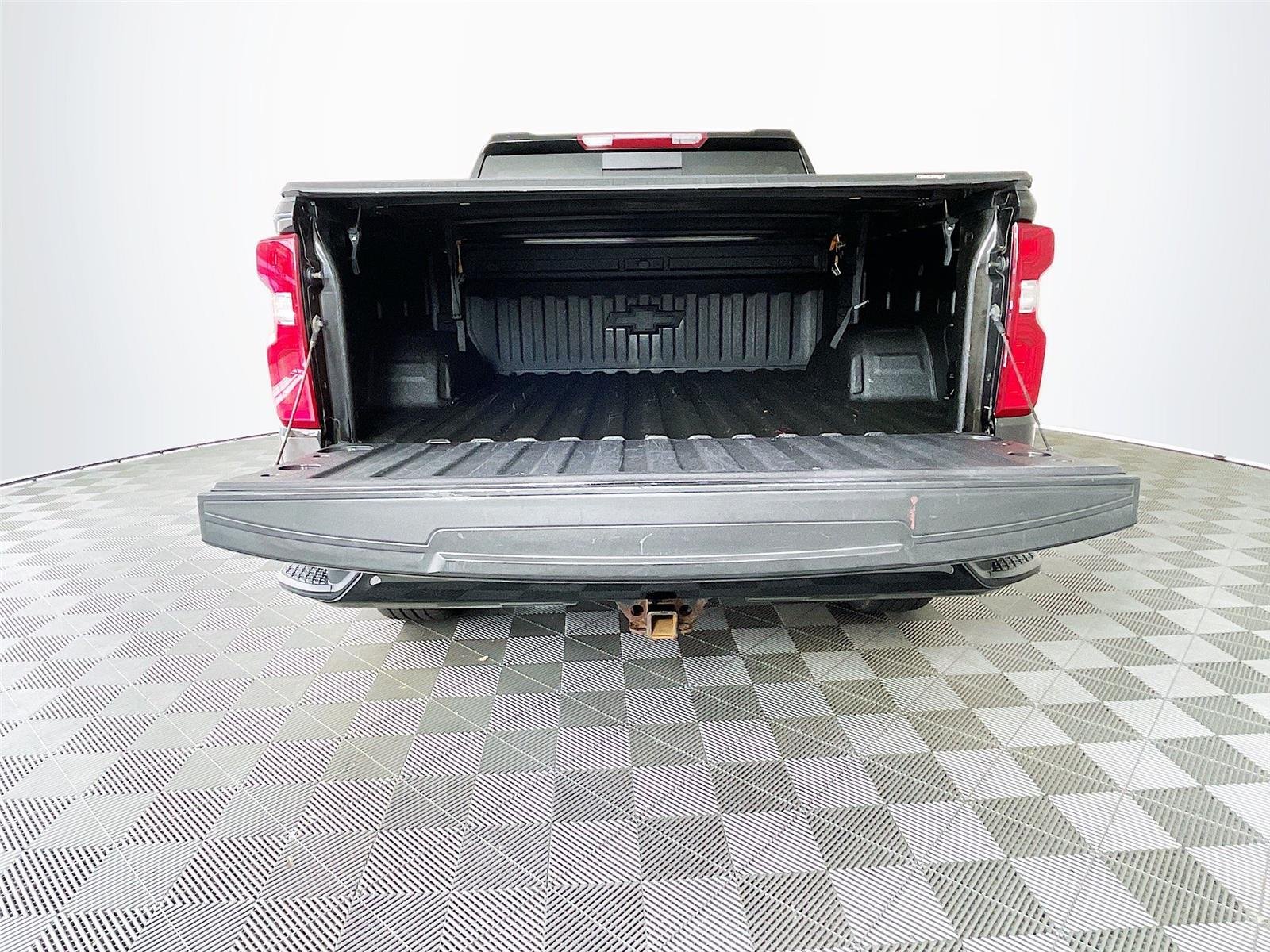 Used 2023 Black Chevrolet RST image 30