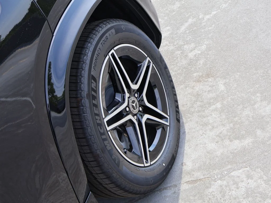 New 2026 Obsidian Black Metallic Mercedes-Benz GLE 450 image 39
