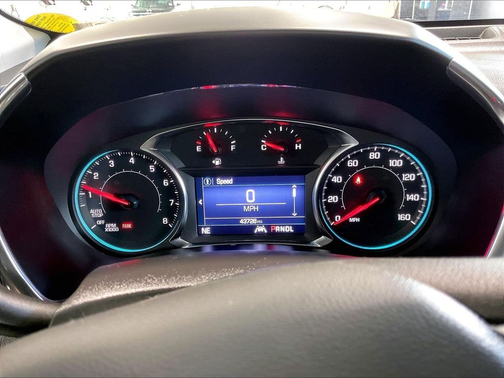 Used 2024 White Chevrolet LT image 24