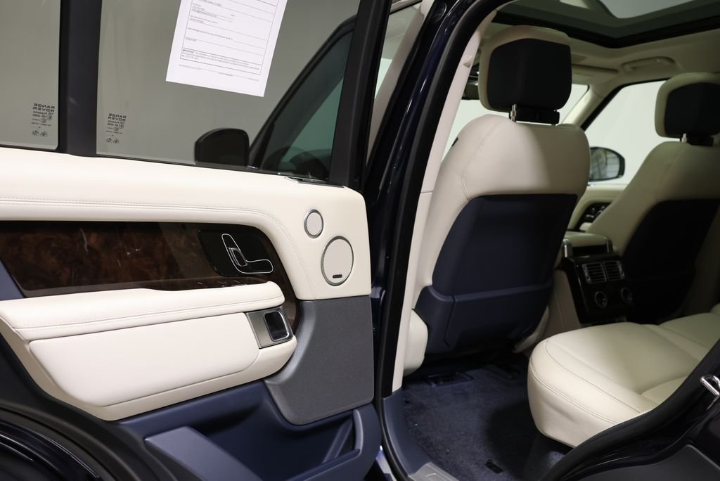 Used 2020 Portofino Blue Metallic Land Rover HSE image 34
