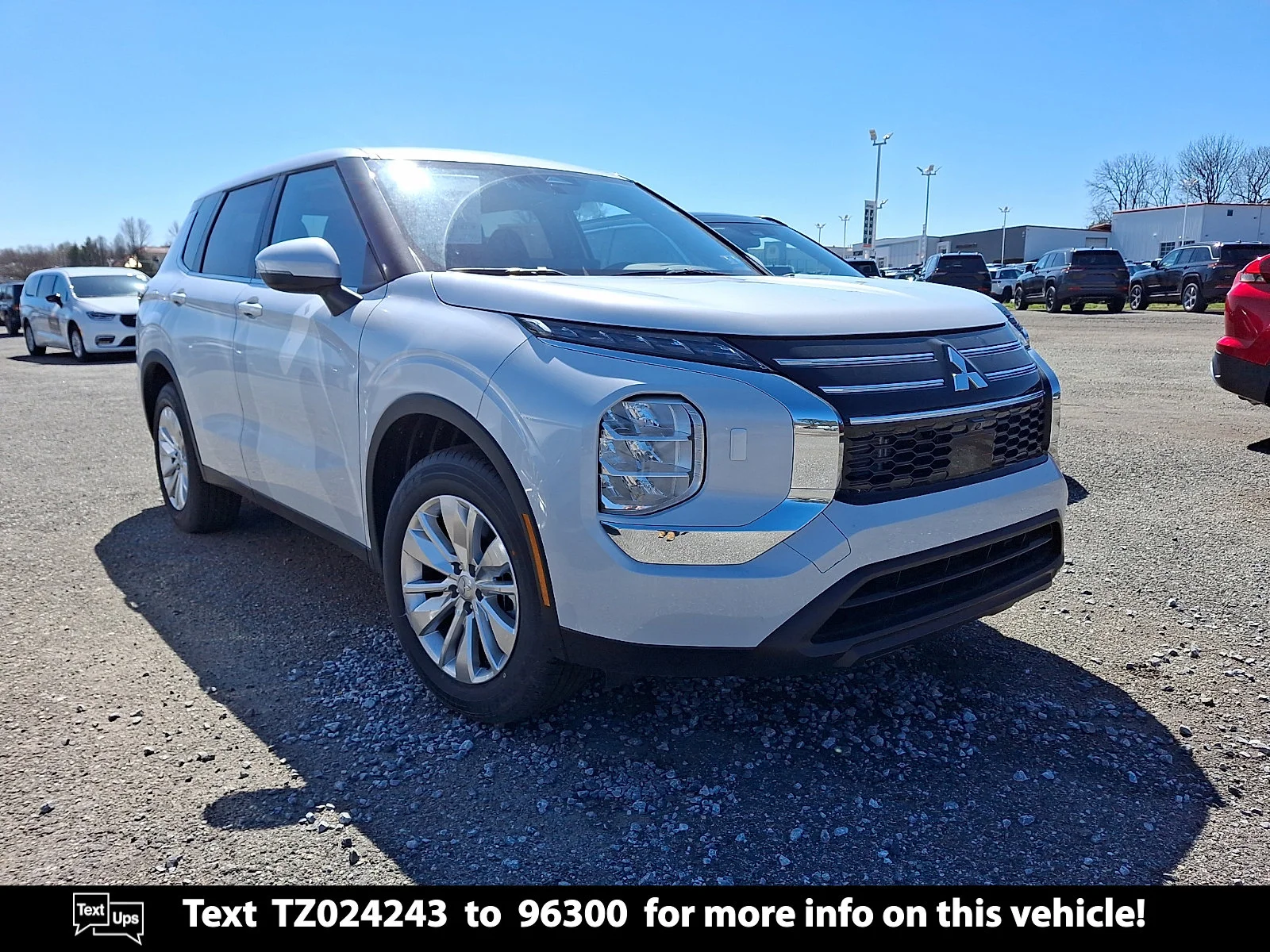 2026 Mitsubishi Outlander ES S-AWC's photo