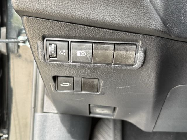 Used 2025 Black Toyota XLE image 20