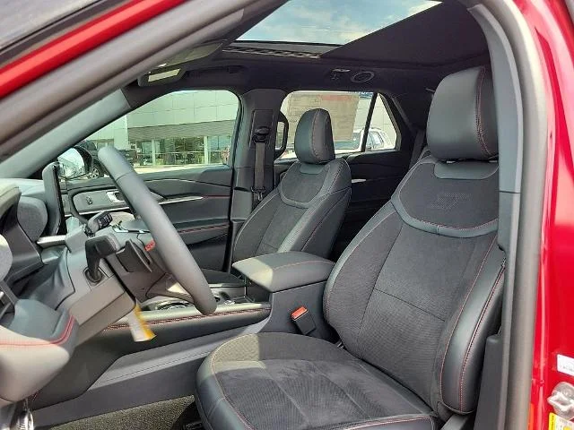 New 2026 Rapid Red Metallic Tinted Clearcoat Ford ST image 12