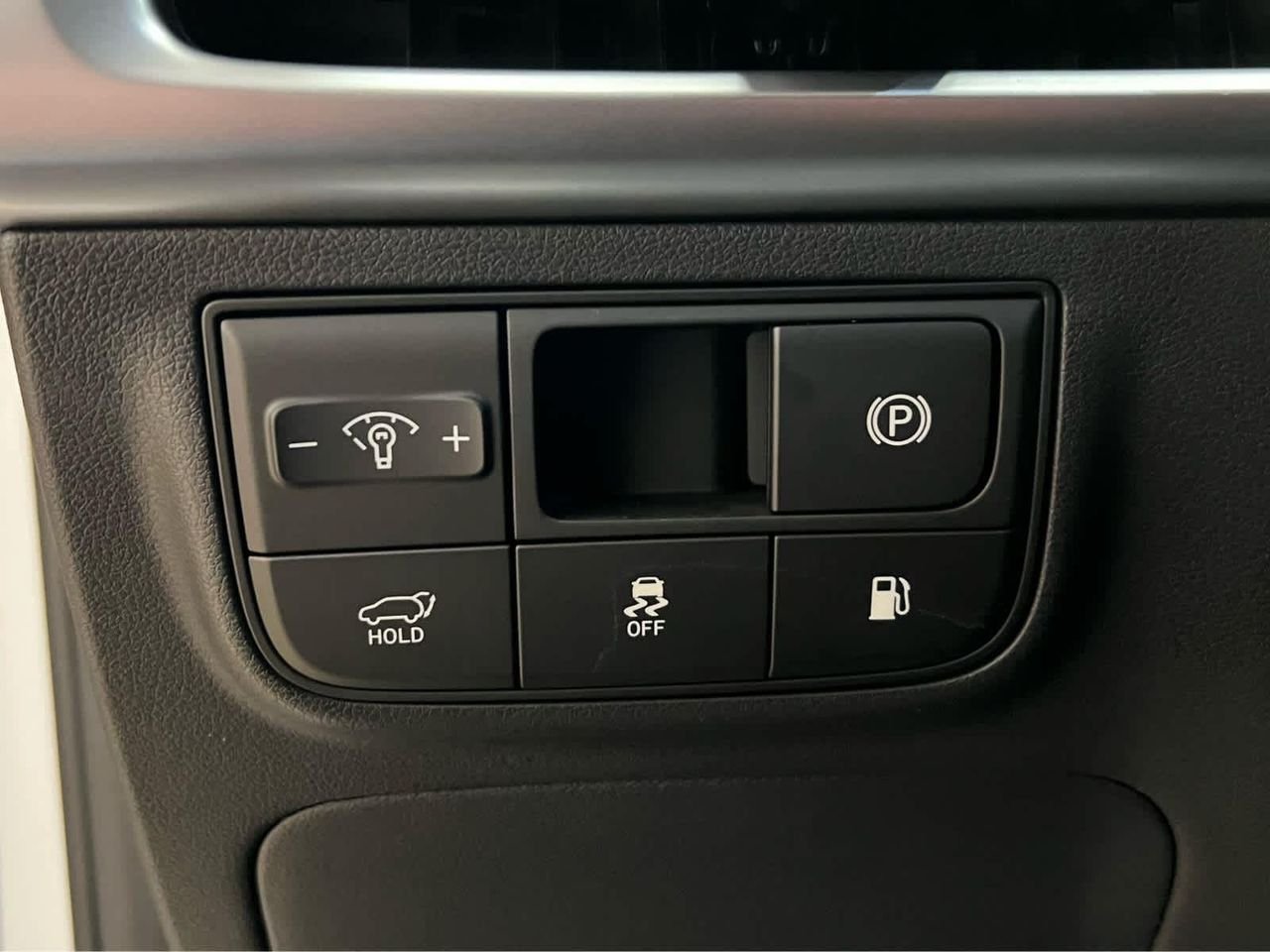 New 2026 Creamy White Pearl Hyundai SEL image 30