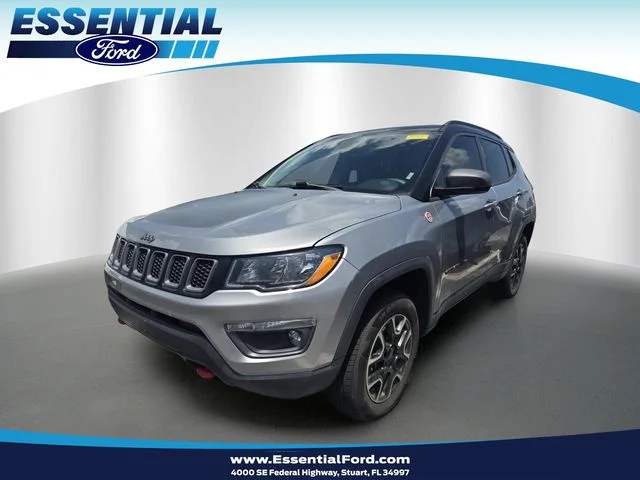 Used 2020 Billet Silver Metallic Jeep Trailhawk image 1