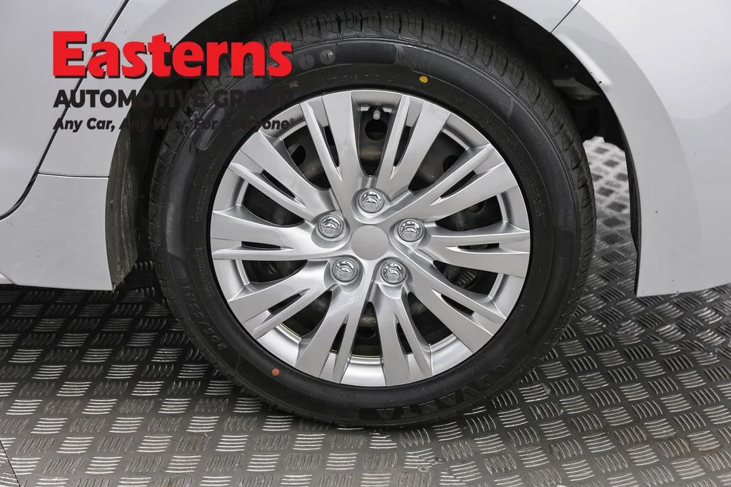 Used 2022 Silver Toyota LE image 32