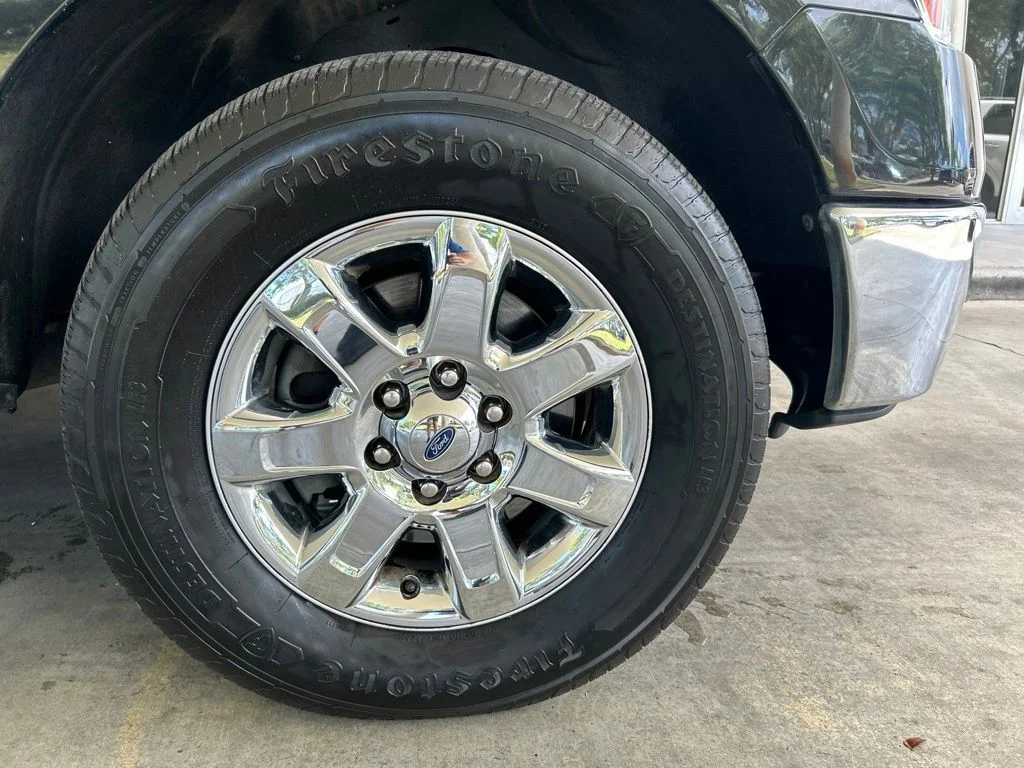 Used 2013 Black Ford XLT image 23