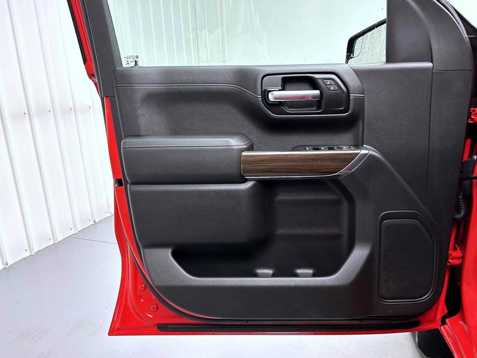 Used 2020 Red Chevrolet LT image 9