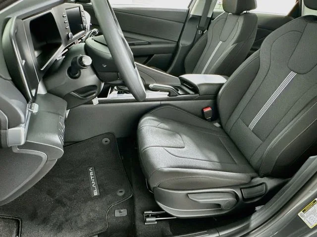 New 2026 Gray Hyundai SE image 9