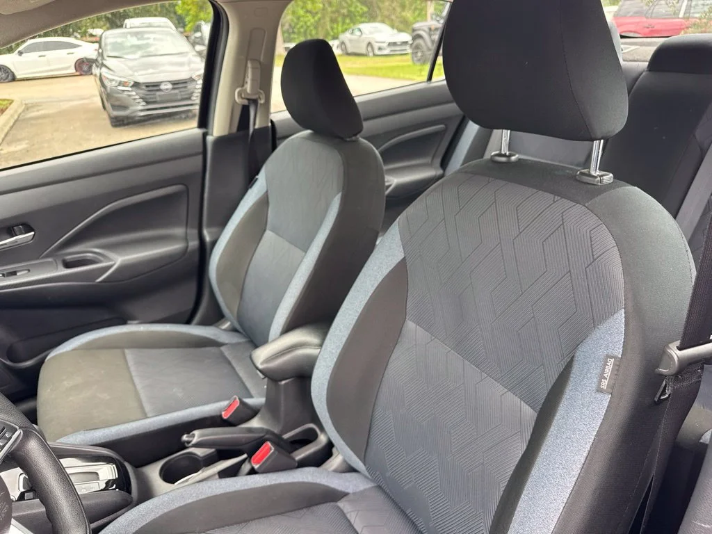 Used 2024 Black Nissan 1.6 SV image 10