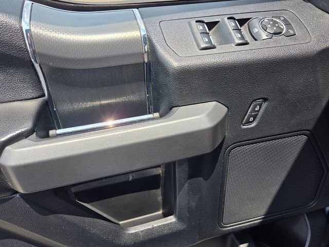 Used 2016 Blue Ford XLT image 26
