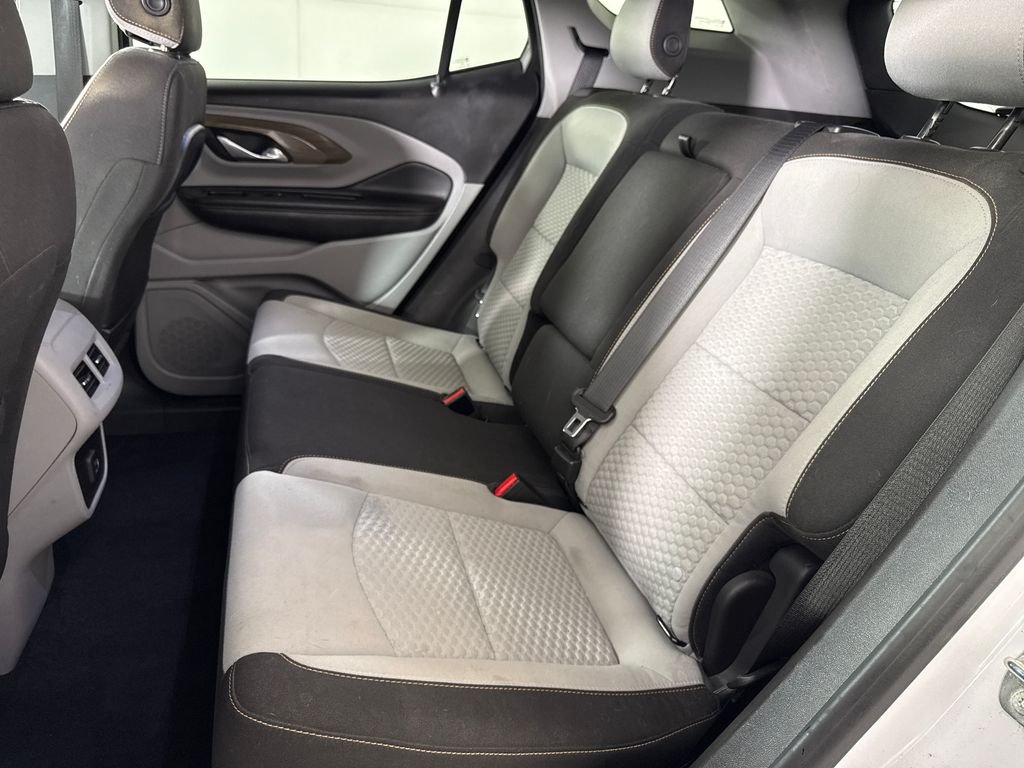 Used 2019 White GMC SLE image 13