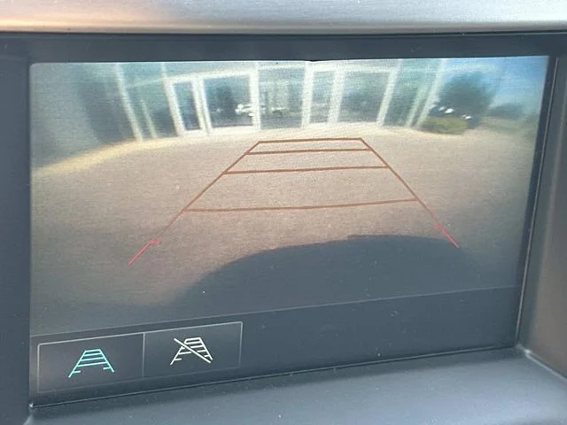 Used 2019 Red GMC SLE-1 image 27