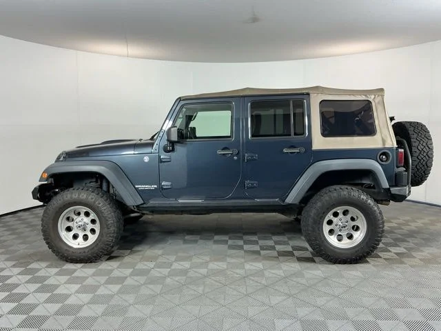 Used 2008 Blue Jeep Unlimited Rubicon image 8
