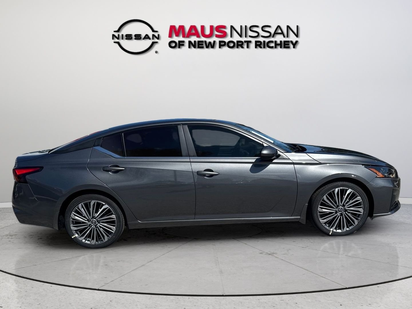 New 2026 Gray Nissan 2.5 SV image 9