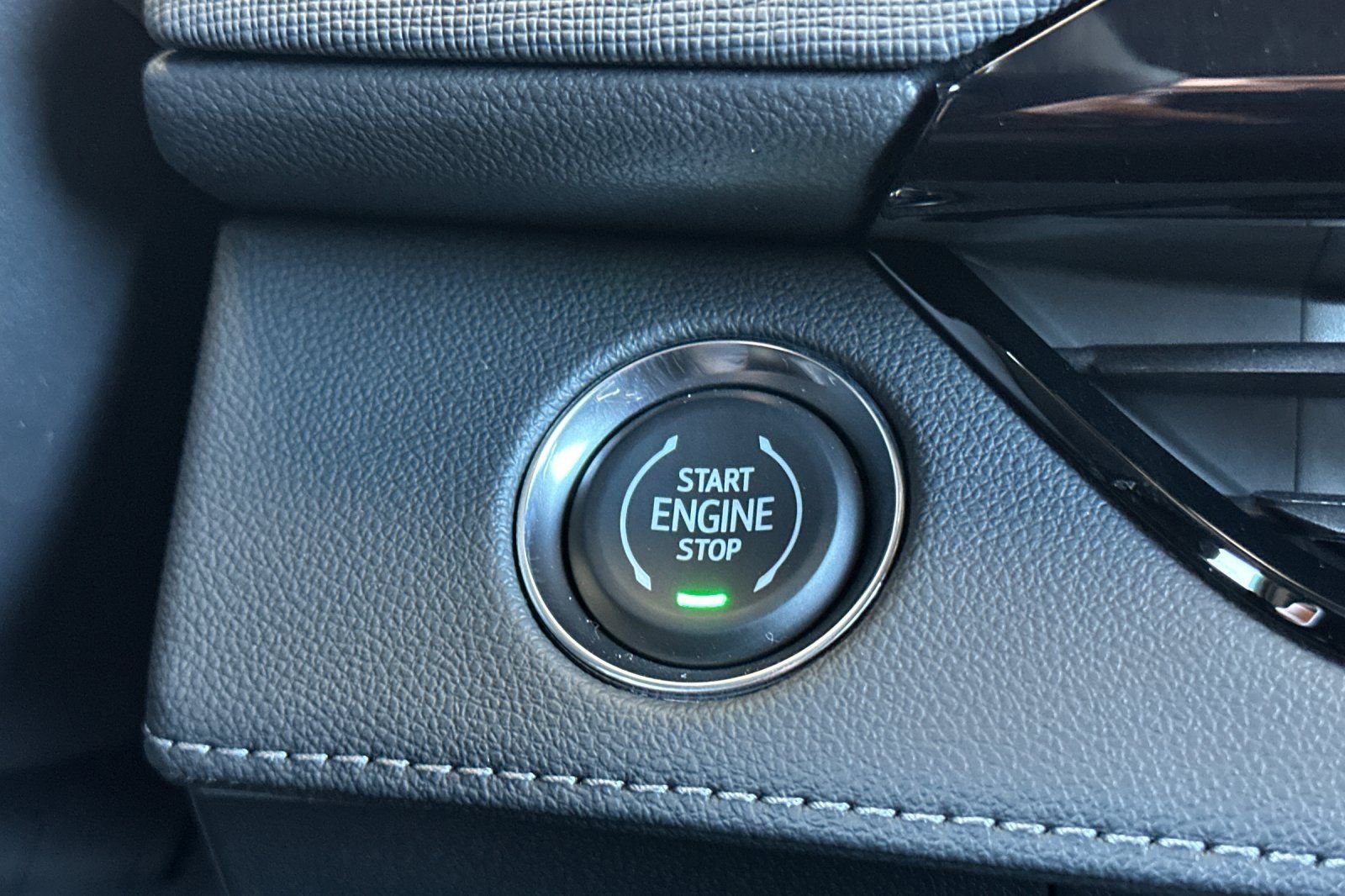 2026 Buick Enclave Sport Touring - Photo 22