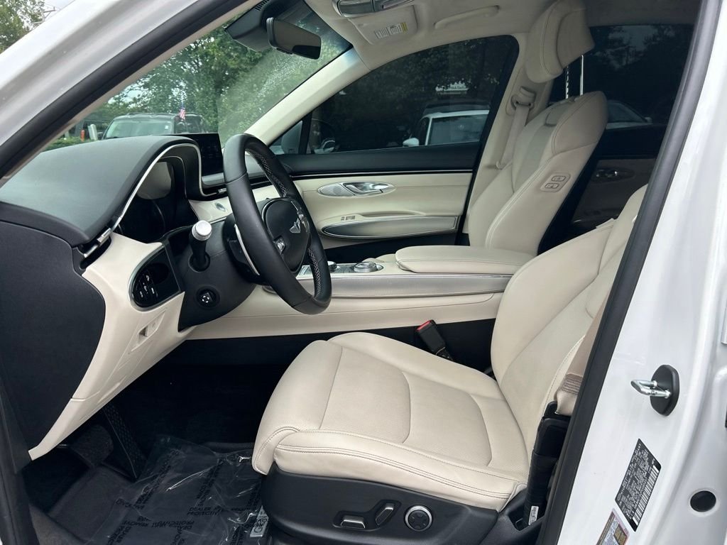 Used 2023 White Genesis 2.5T image 19