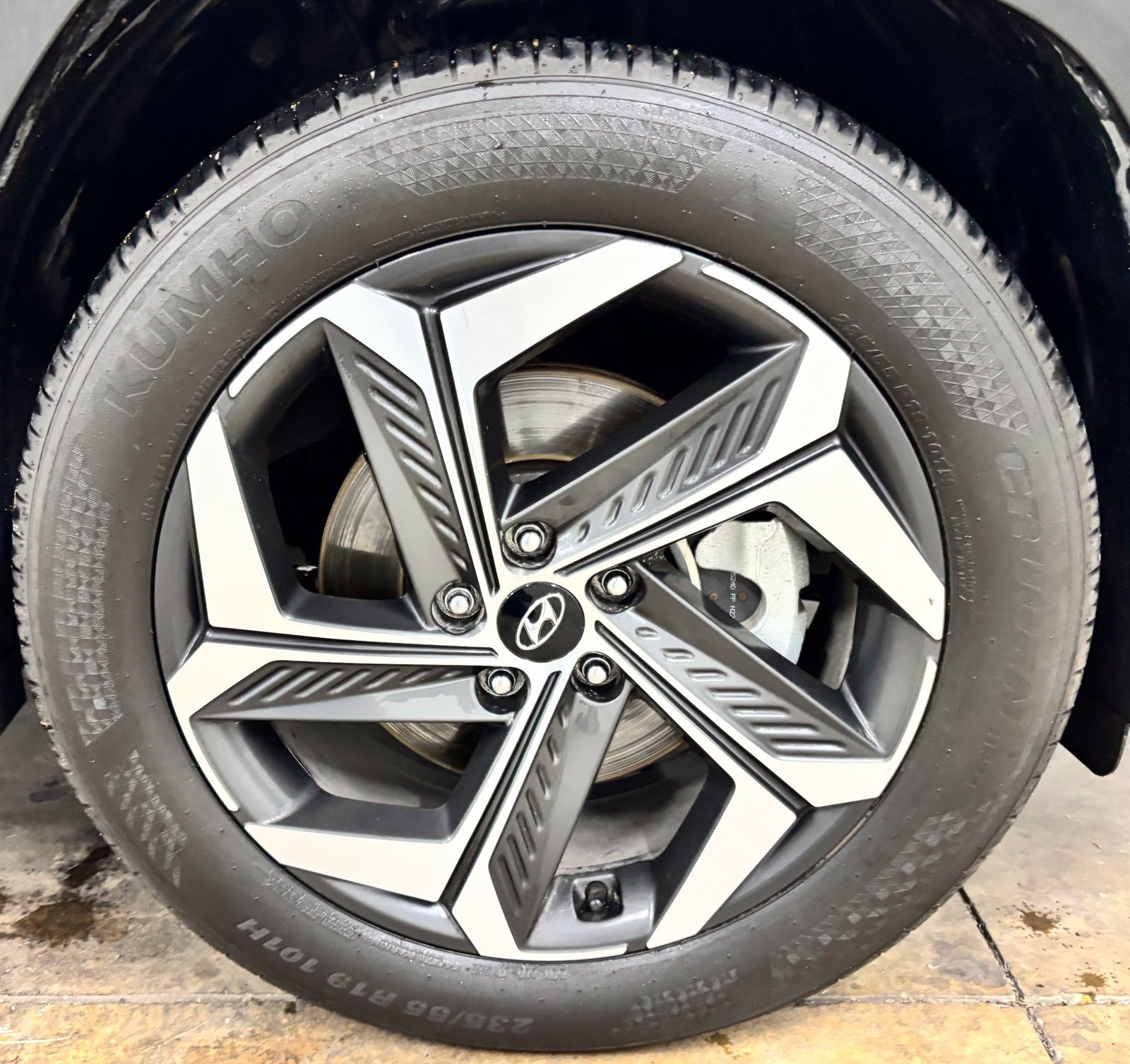 Certified Used 2023 Gray Hyundai Limited image 8