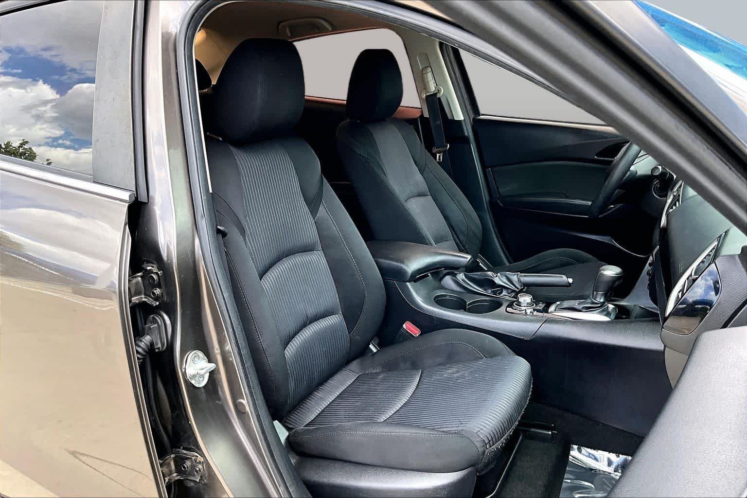 Used 2016 Titanium Flash Mica Mazda i Sport image 9