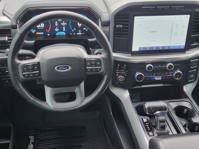 Used 2022 White Ford Lariat image 28
