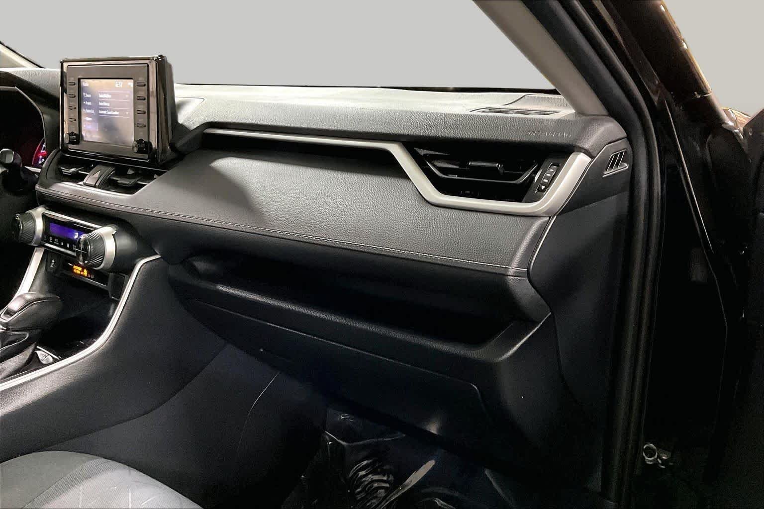 Used 2019 Midnight Black Metallic Toyota XLE image 19