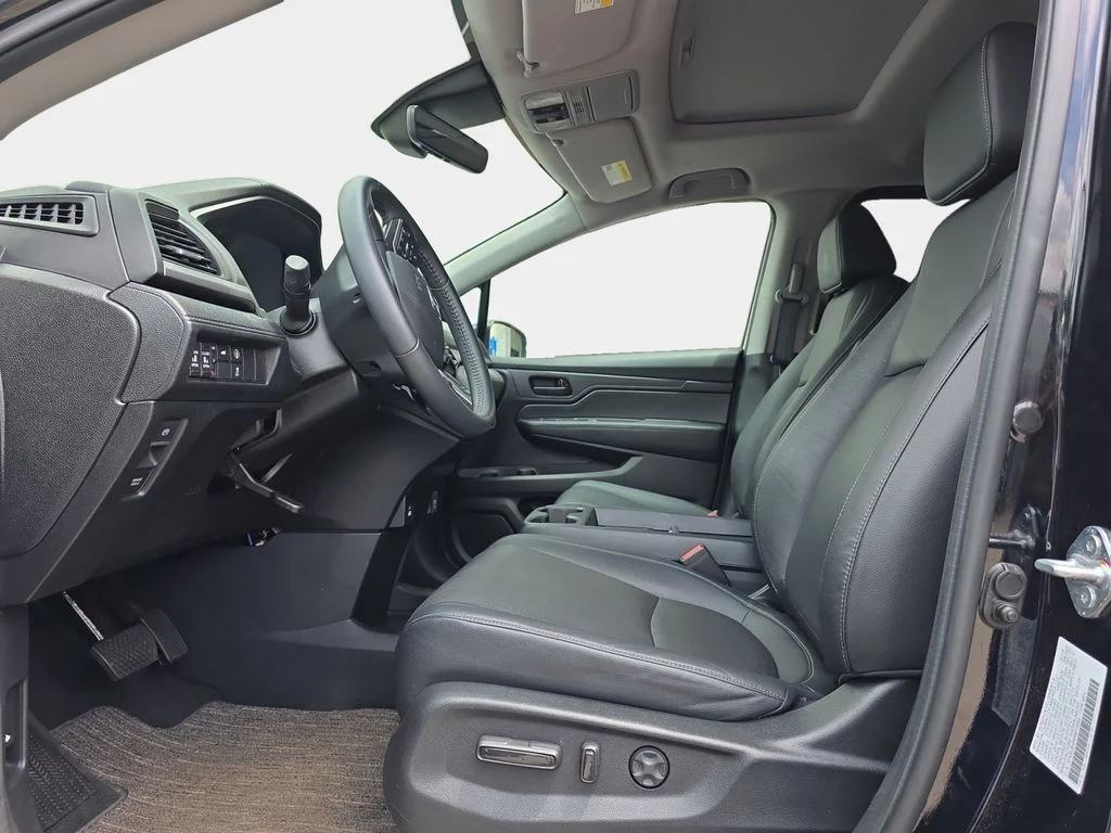 2024 Honda Odyssey EX-L - Photo 12