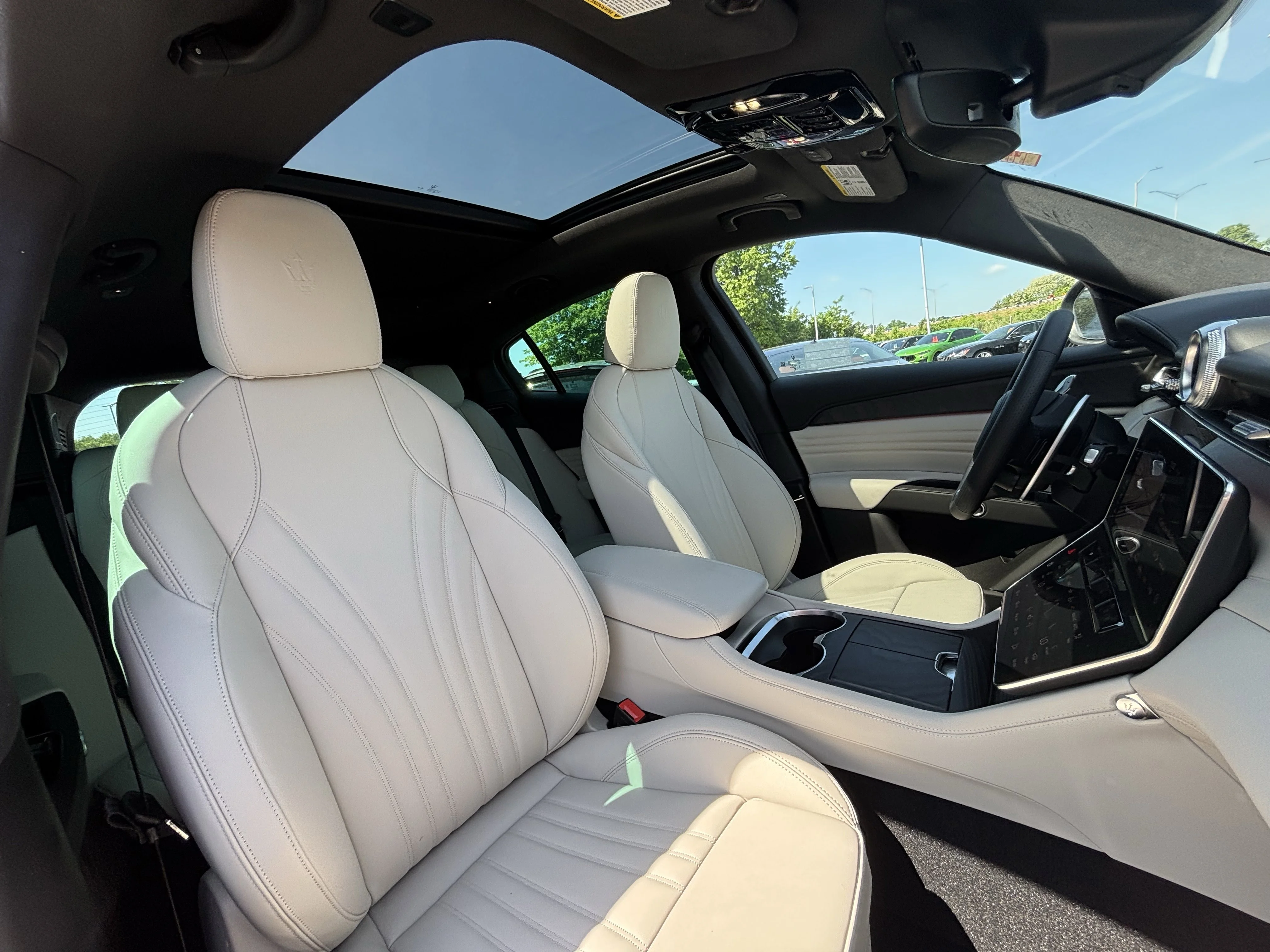 New 2026 BIANCO Maserati Modena image 30