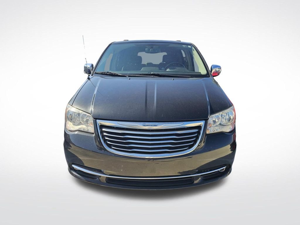 Used 2015 Black Chrysler Touring-L image 5