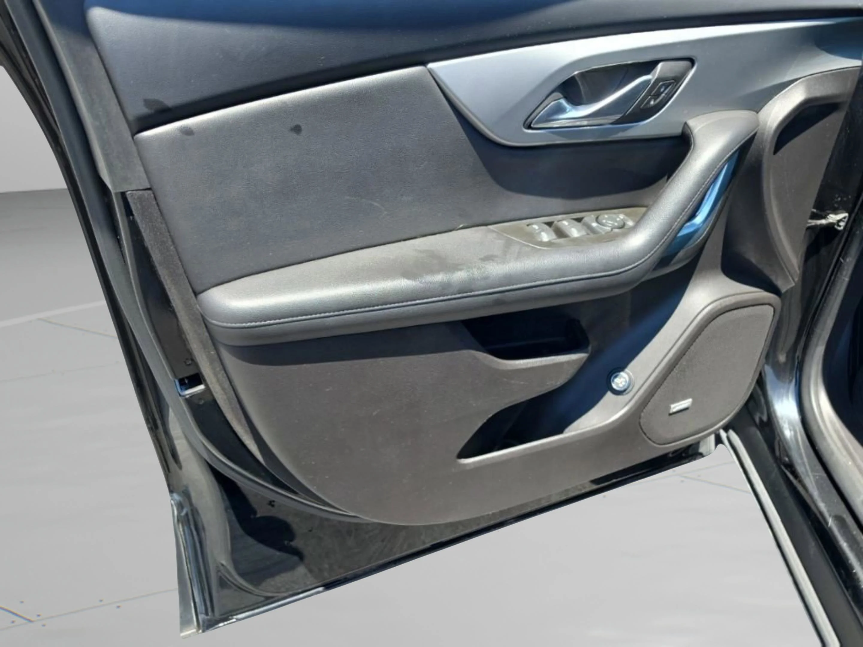 Used 2021 BLACK Chevrolet LT image 12