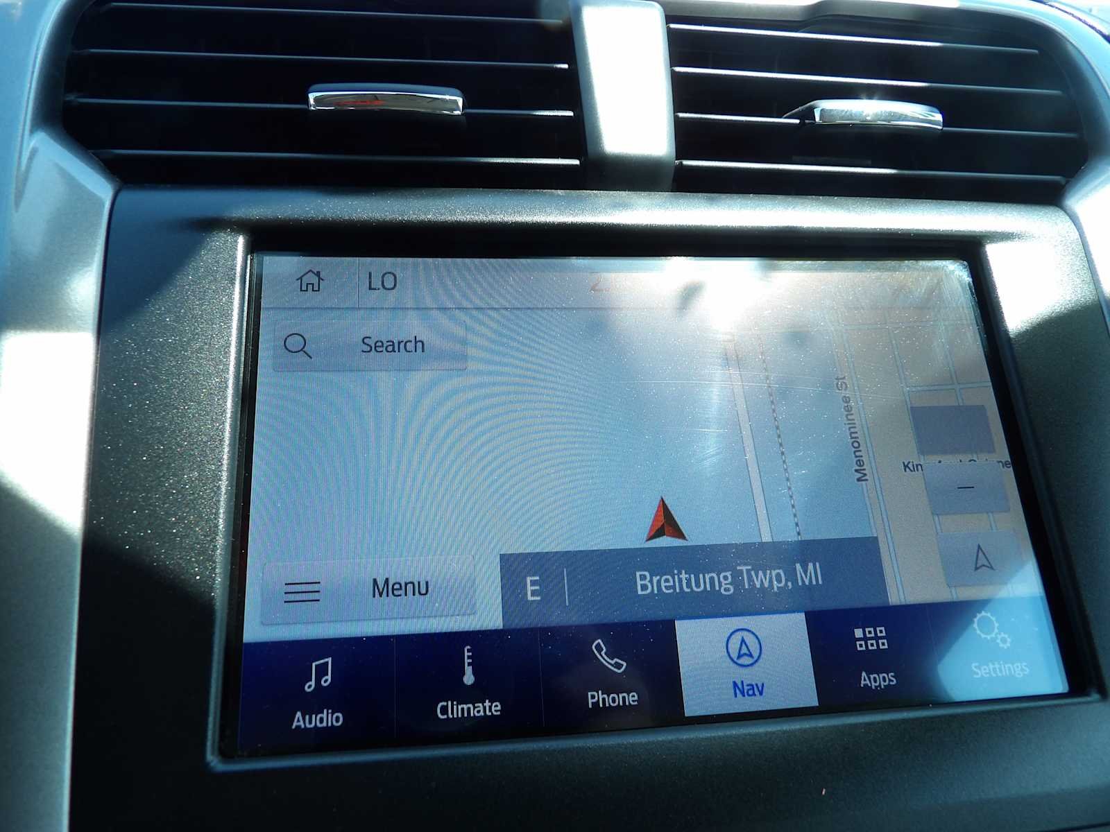 Used 2020 Agate Black Metallic Ford SE image 21