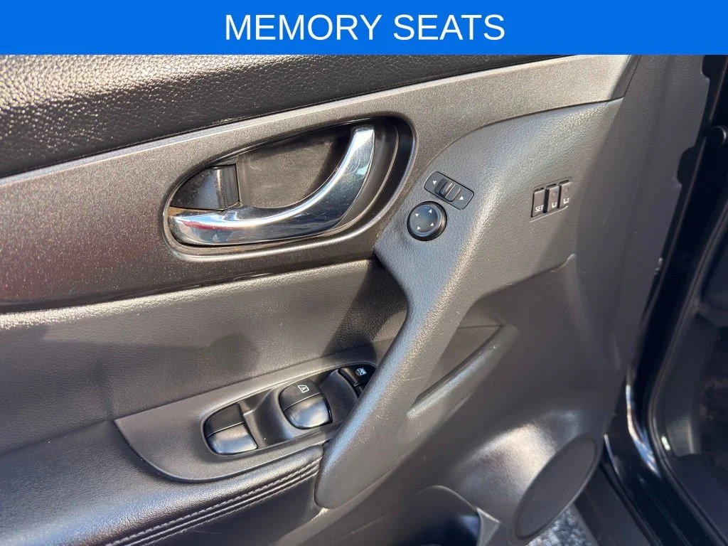 Used 2018 Black Nissan SV image 6