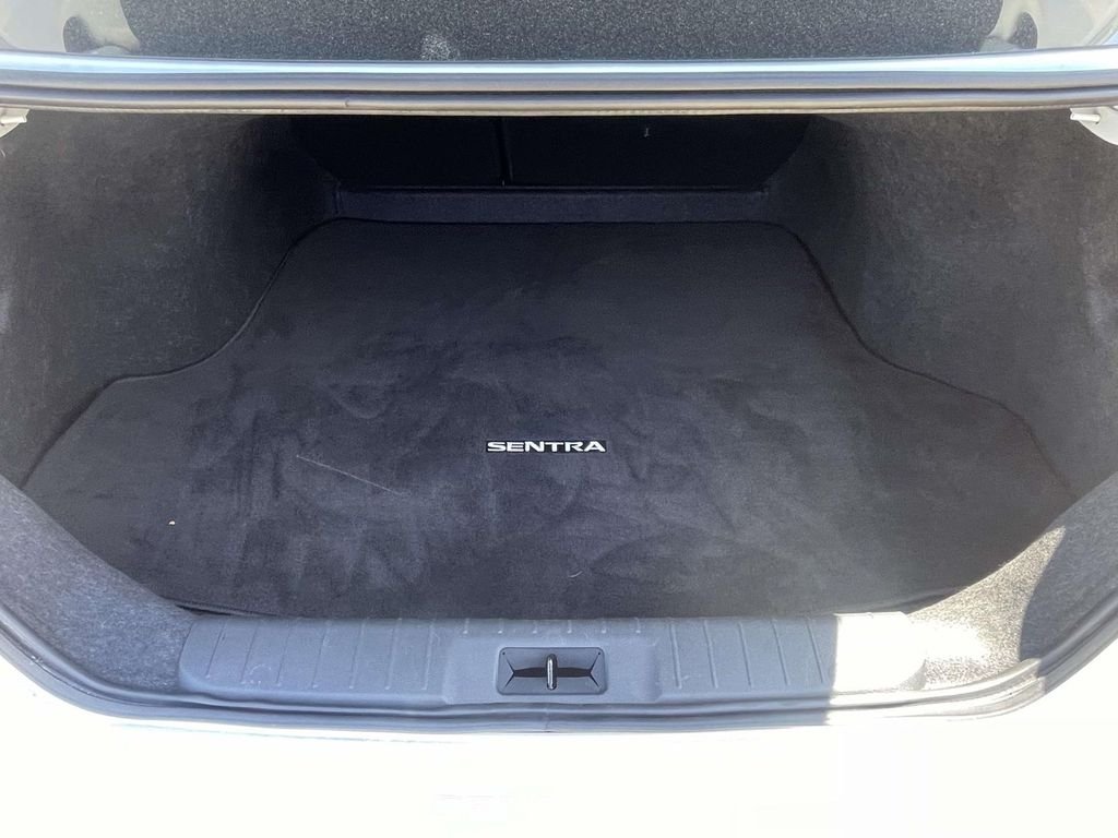 Used 2025 White Nissan SV image 8
