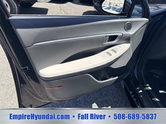 Certified Used 2024 Carbon Blue Hyundai SEL image 16