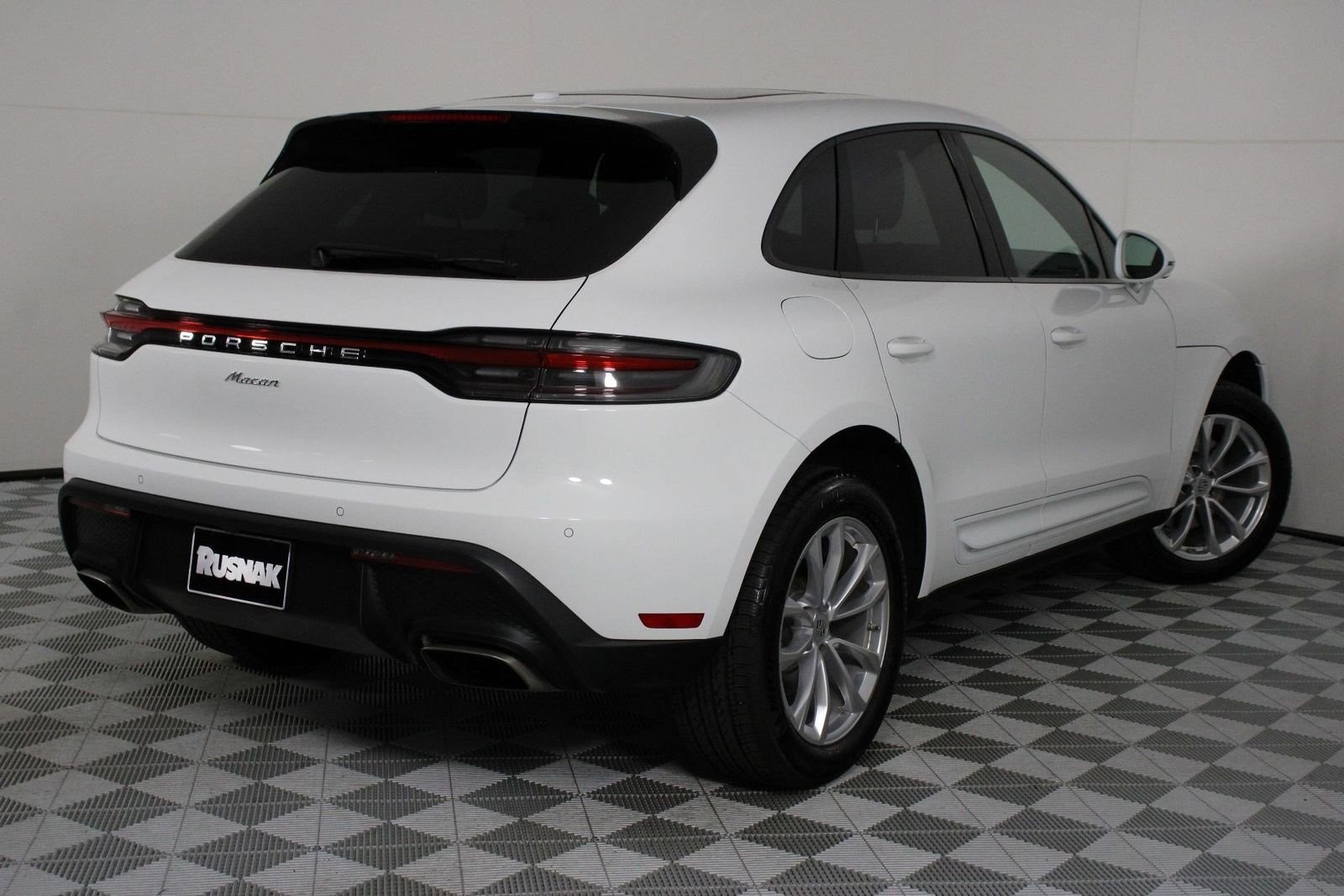 Certified Used 2026 White Porsche  image 7