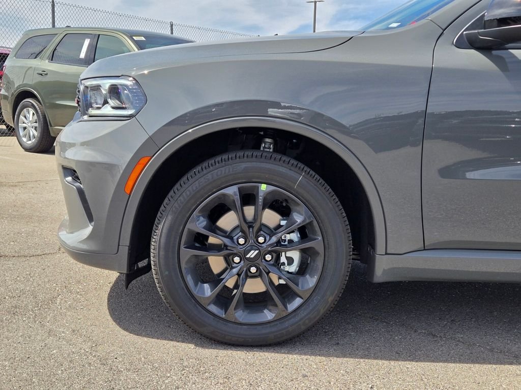 New 2026 Destroyer Gray Clear-Coat Exterior Paint Dodge GT image 5