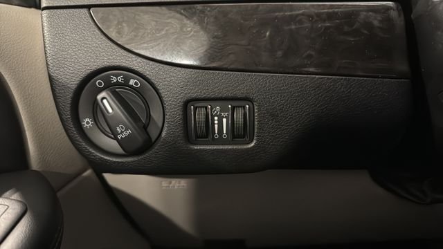Used 2019 Indigo Blue Clearcoat Dodge  image 22