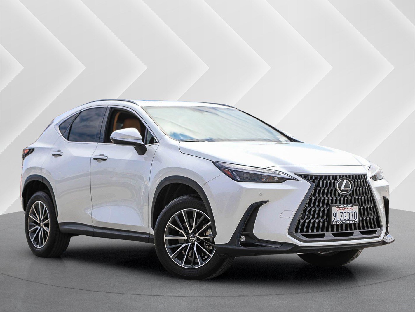 Used 2024 Eminent White Pearl Lexus 350 Premium image 1