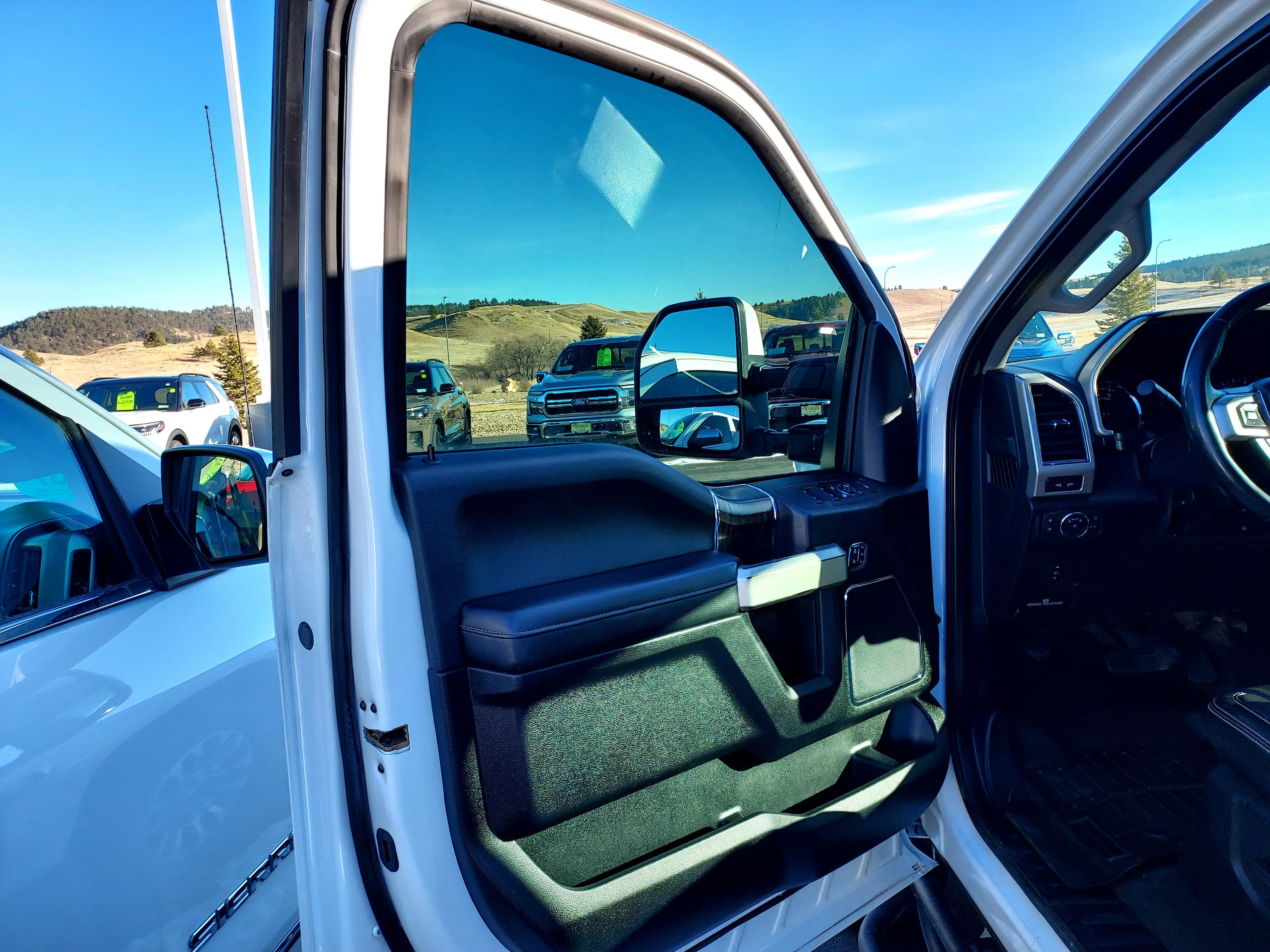 Used 2020 White Ford LARIAT image 12